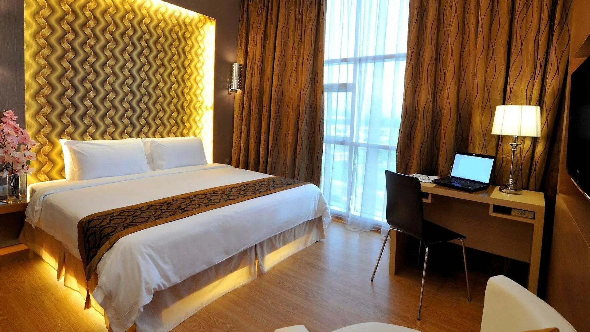 Courtyard Hotel 1Borneo Kota Kinabalu