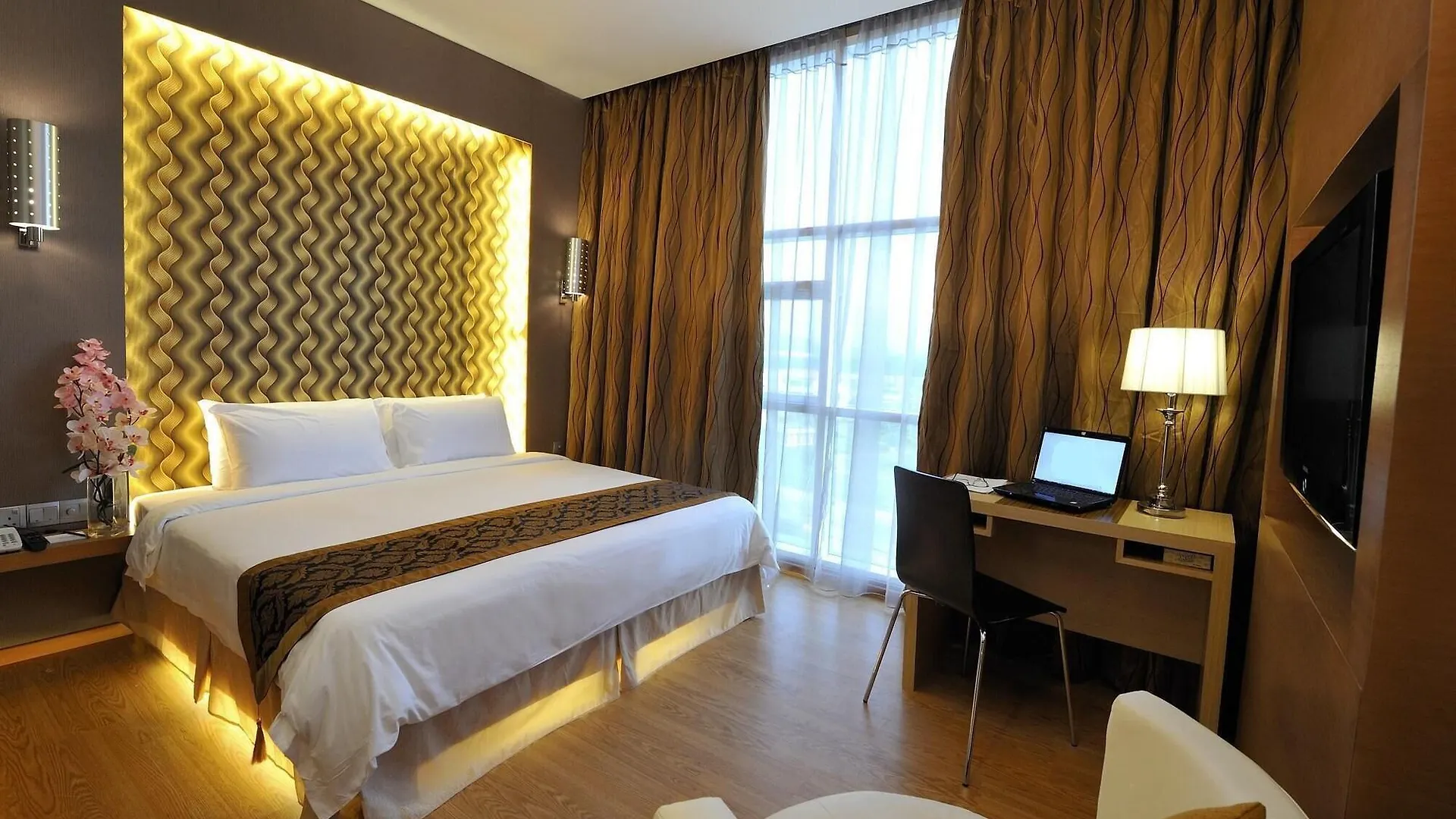 Courtyard Hotel 1Borneo Kota Kinabalu