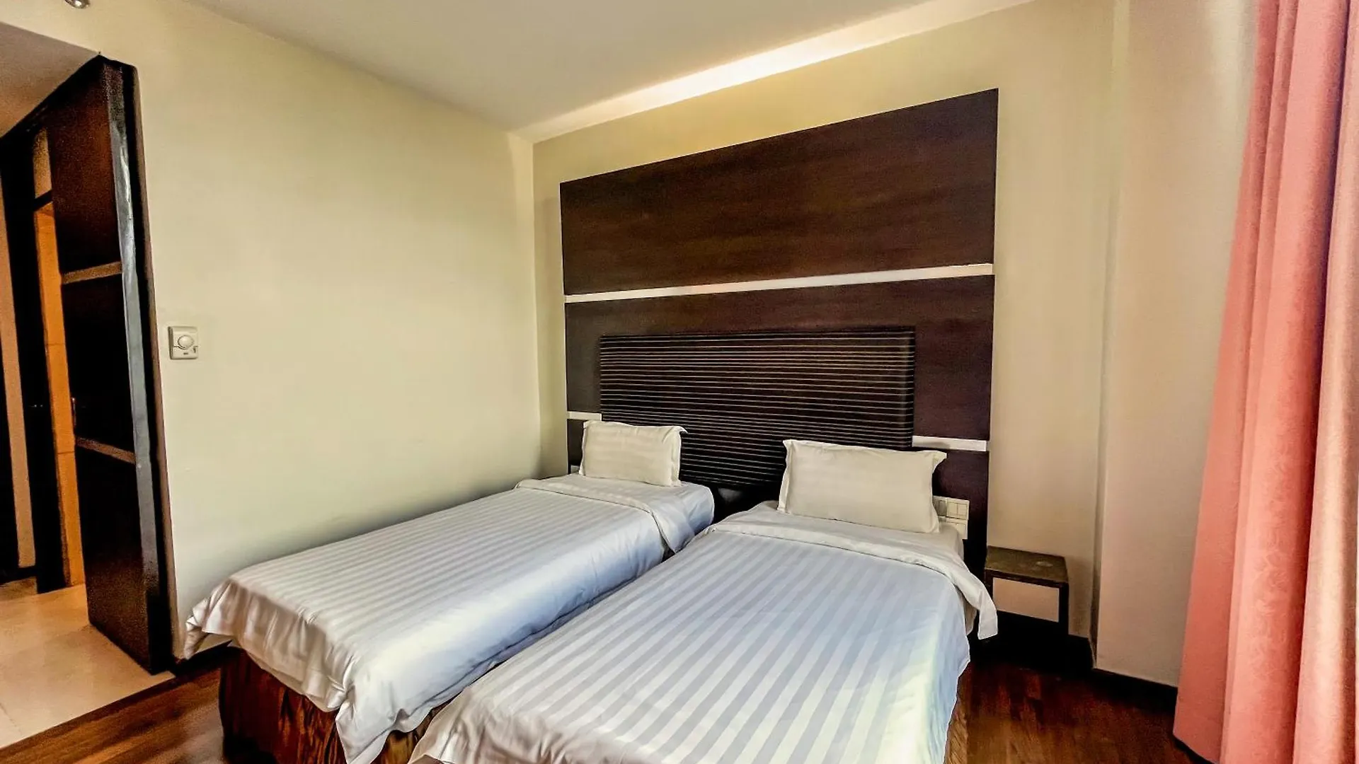 Courtyard Hotel 1Borneo Kota Kinabalu