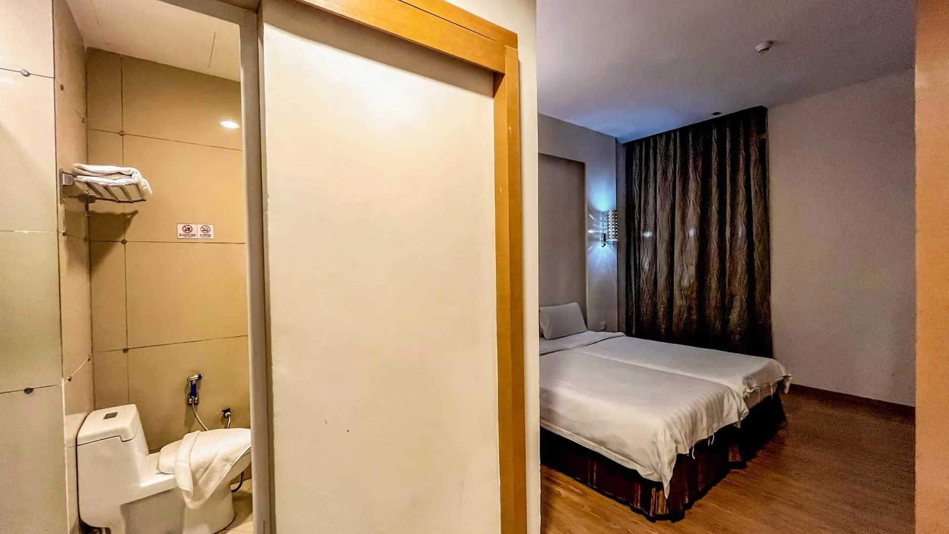 Courtyard Hotel 1Borneo Kota Kinabalu
